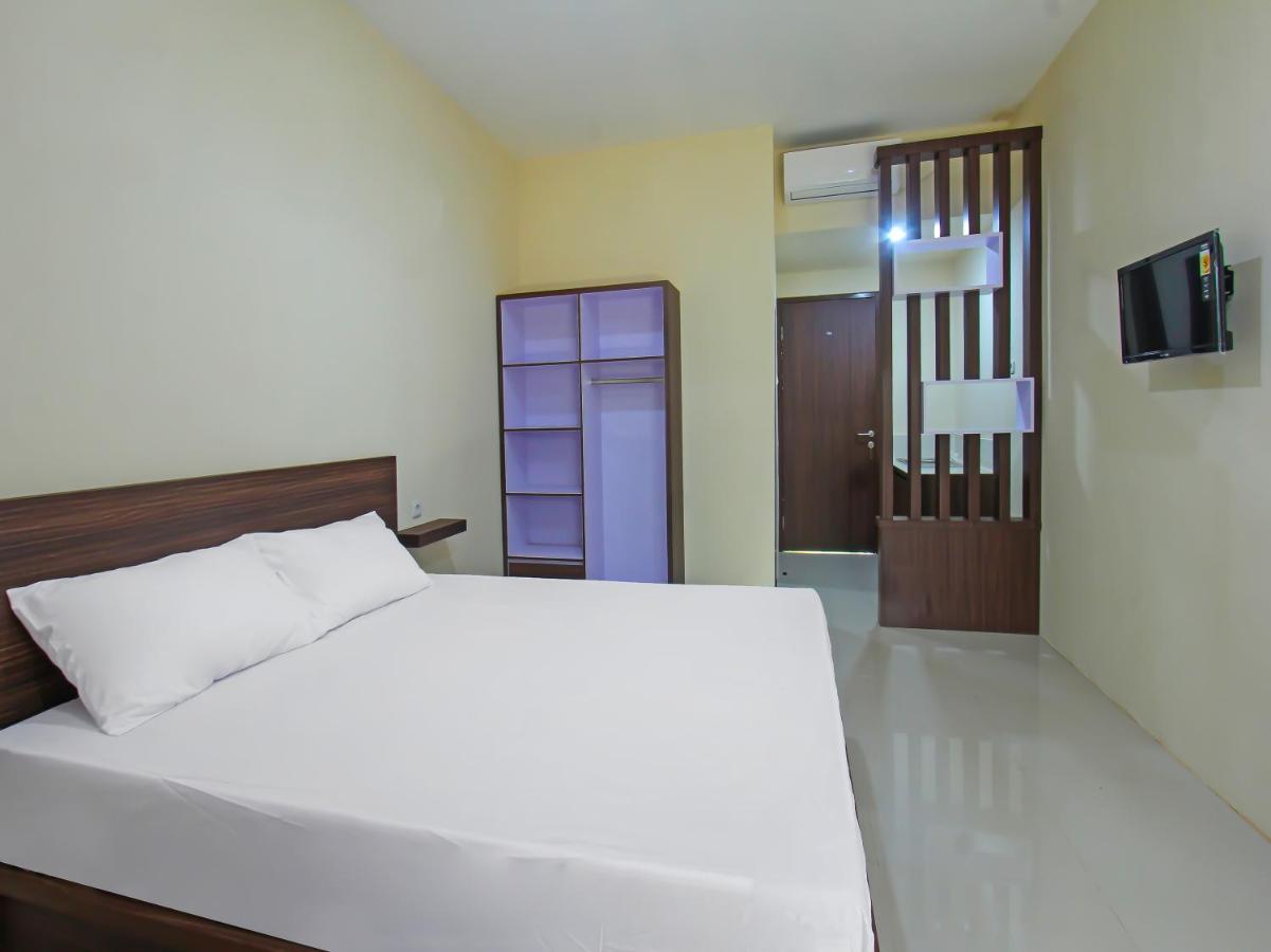 Oyo 92237 Dj Home Mataram Bagian luar foto